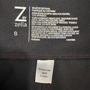 Norstrom's Zella Black leggings size small, mid waist.